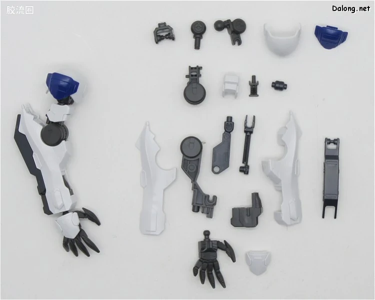高达铁血的奥尔芬斯 HG 1/144 普通版 33 高达巴巴托斯 天狼座帝王形态 - 图片